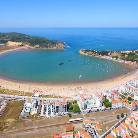 Beautiful Apartment In S O Martinho Do Porto With Balcony São Martinho do Porto Buitenkant foto