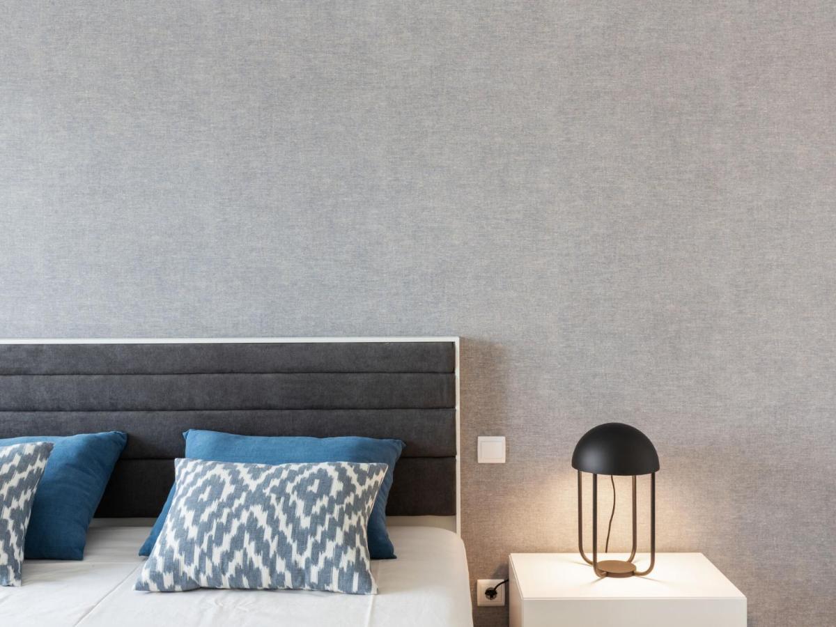Beautiful Apartment In S O Martinho Do Porto With Balcony São Martinho do Porto Buitenkant foto